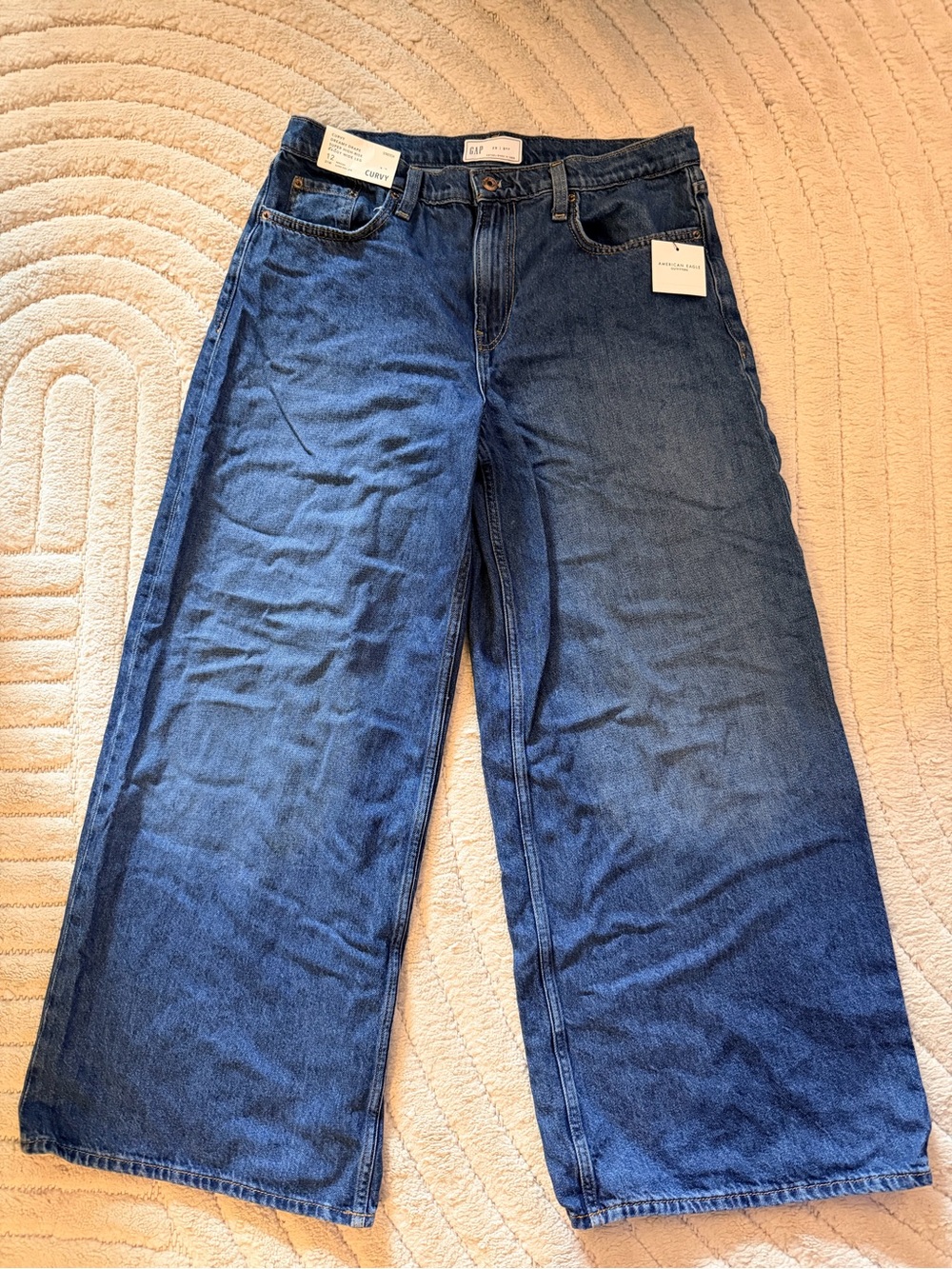 GAP Curvy High-Rise Baggy Wide Leg Jeans in Medium Blue
